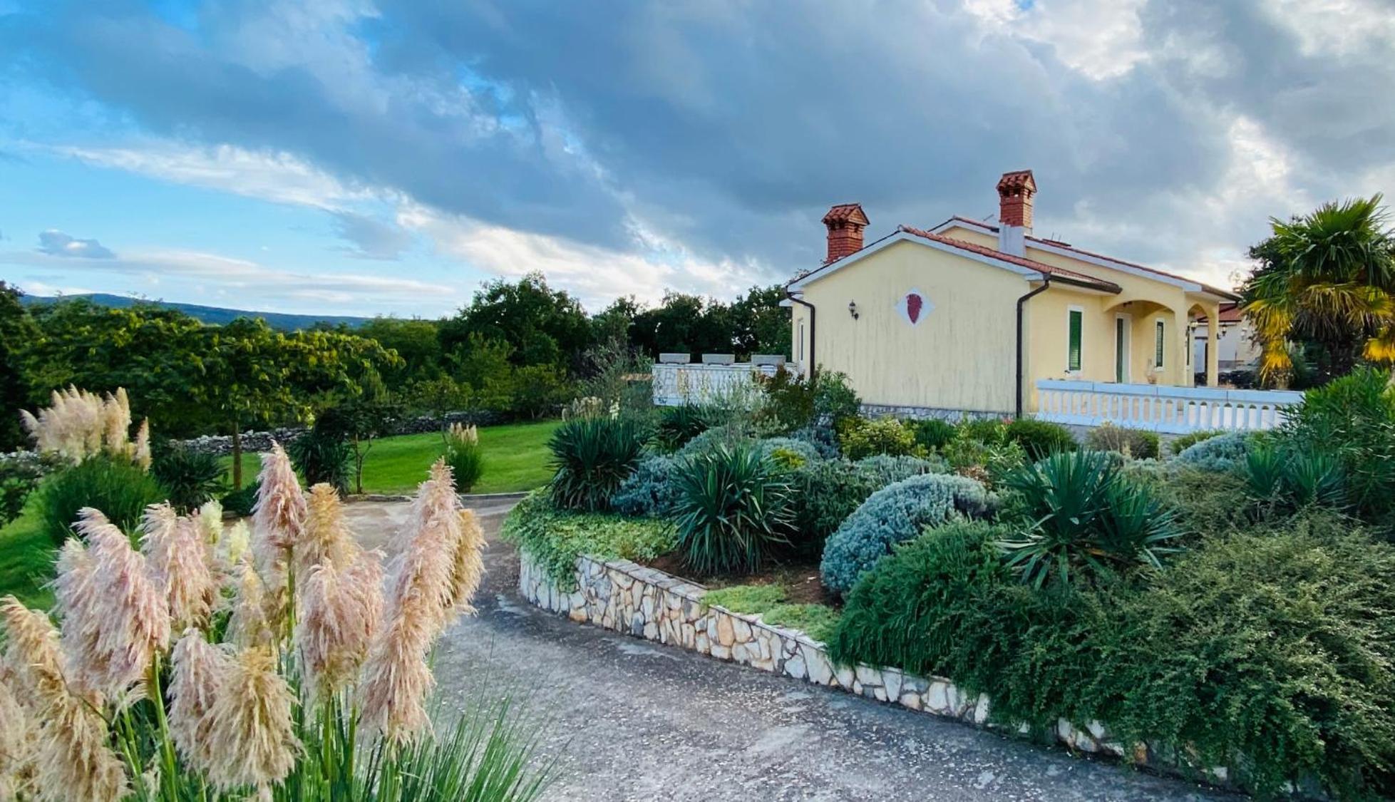 Villa Yucca Istra Лабин Экстерьер фото